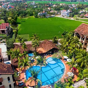Trails Resort&spa Resort